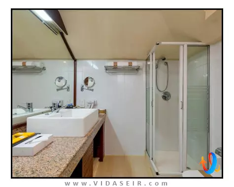 هتل-آمایا-هیلز-کندی