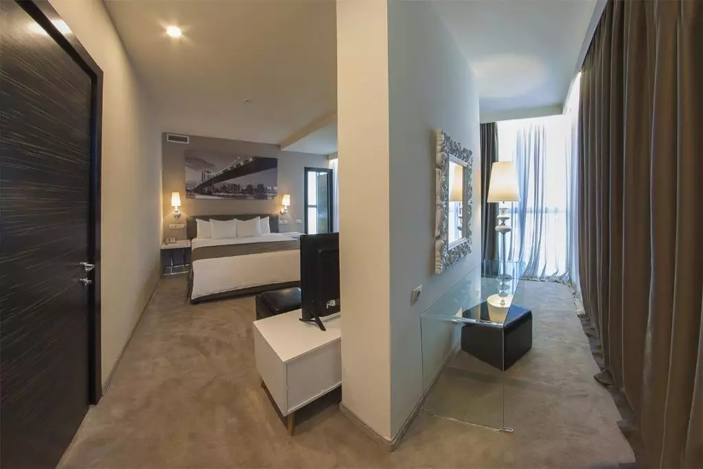 هتل-اوپرا-سوئیت-ایروان