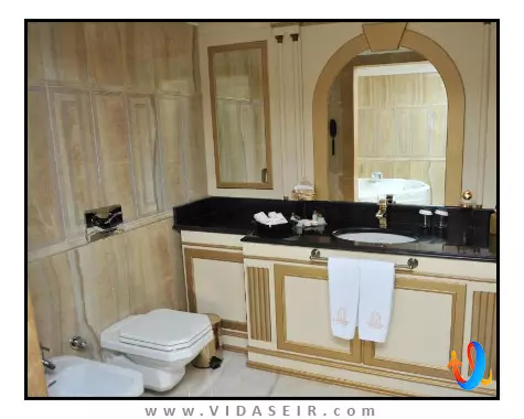 هتل-اینتوریست-پالاس-باتومی