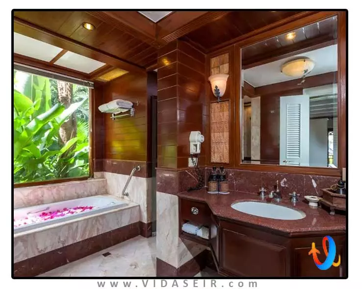 هتل-تاورن-بیچ-ویلیج-پوکت