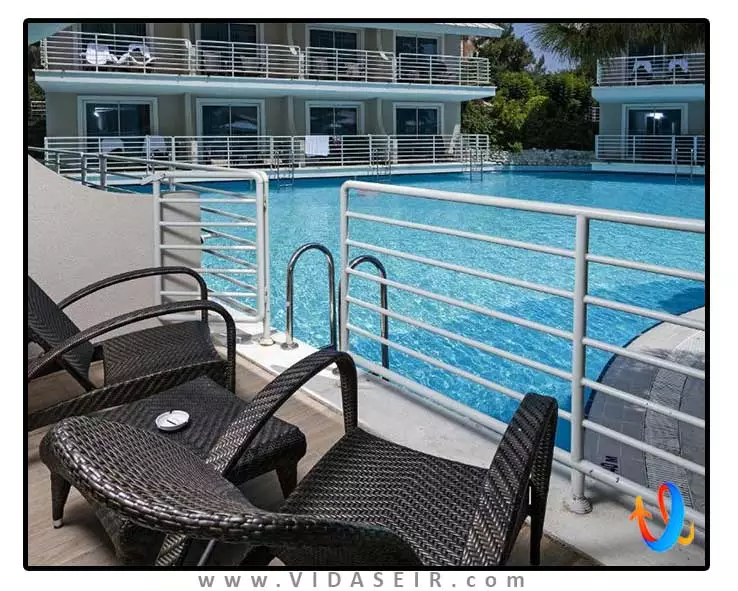 هتل-تایتانیک-دلوکس-لارا-آنتالیا