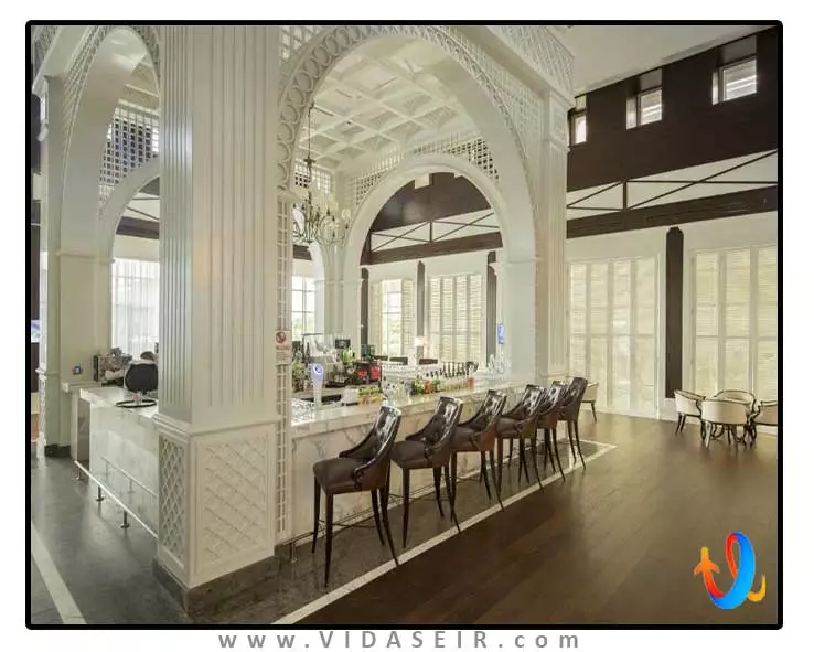 هتل-تایتانیک-دلوکس-گلف-بلک-آنتالیا