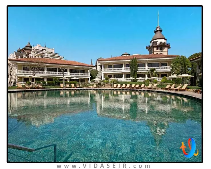 هتل-تایتانیک-مردان-پالاس-آنتالیا