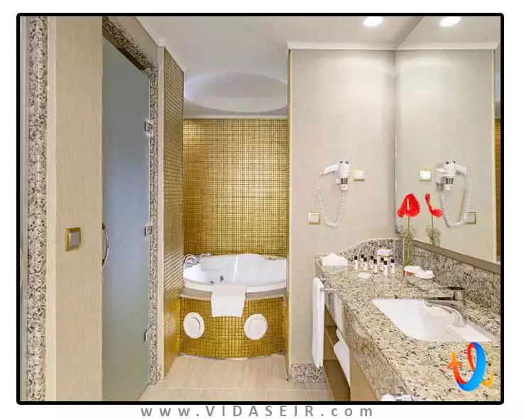 هتل-رویال-هالیدی-پالاس-آنتالیا