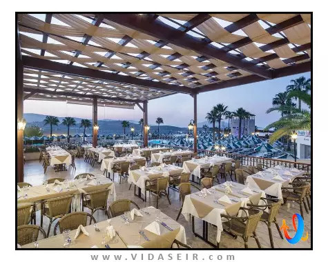 هتل-سلکتوم-کالرز-بدروم