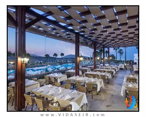 هتل-سلکتوم-کالرز-بدروم