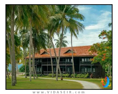 هتل-مریتوس-پلانگی-بیچ-ریزورت-اند-اسپا