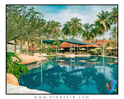 هتل-مریتوس-پلانگی-بیچ-ریزورت-اند-اسپا