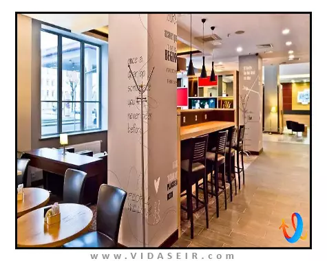 هتل-هالیدی-این-سنت-پترزبورگ-موسکووسکی-ووروتا