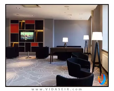 هتل-هالیدی-این-سنت-پترزبورگ-موسکووسکی-ووروتا