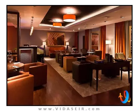 هتل-هالیدی-این-سنت-پترزبورگ-موسکووسکی-ووروتا