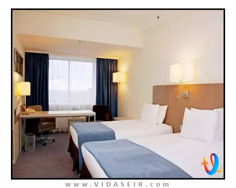 هتل-هالیدی-این-سنت-پترزبورگ-موسکووسکی-ووروتا