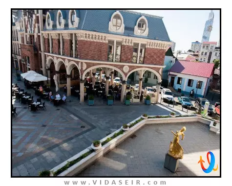 هتل-پیازا-فور-کالرز-باتومی