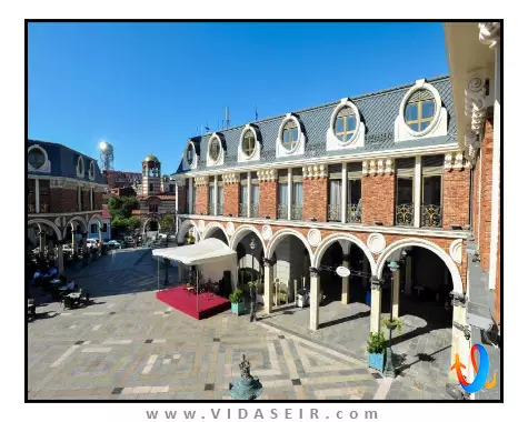 هتل-پیازا-فور-کالرز-باتومی