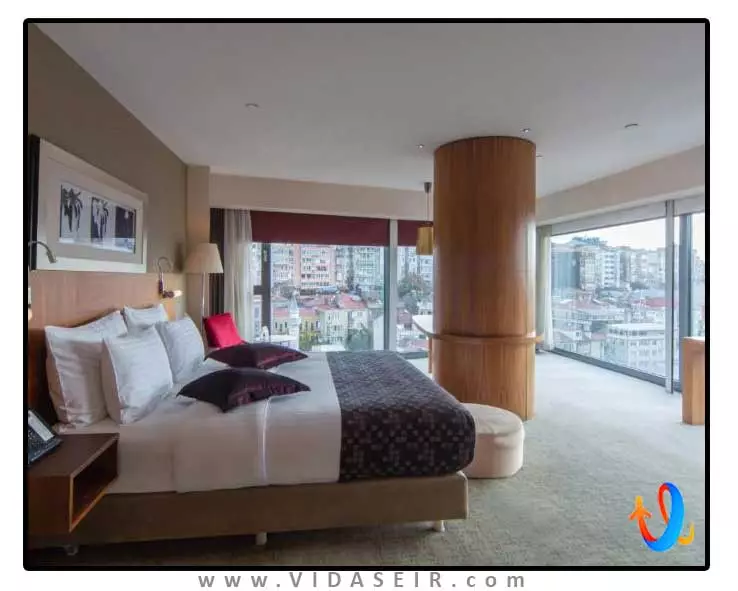 هتل-کرون-پلازا-هاربیه-استانبول