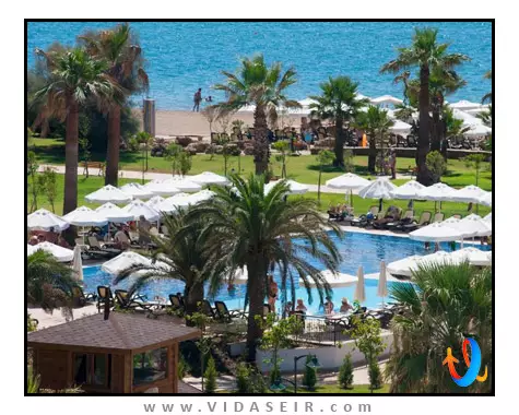 هتل-کریستال-تات-بیچ-گلف-ریزورت-اند-اسپا-آنتالیا