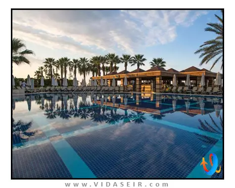 هتل-کریستال-تات-بیچ-گلف-ریزورت-اند-اسپا-آنتالیا