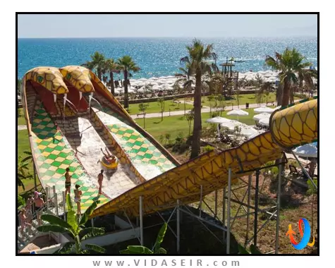 هتل-کریستال-تات-بیچ-گلف-ریزورت-اند-اسپا-آنتالیا