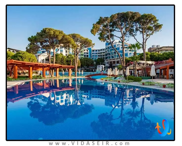 هتل-کورنلیا-دلوکس-آنتالیا