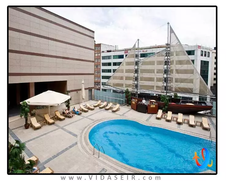 هتل-گرند-جواهر-کانونشن-سنتر-استانبول